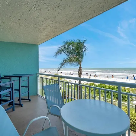 Chateaux Condos 106